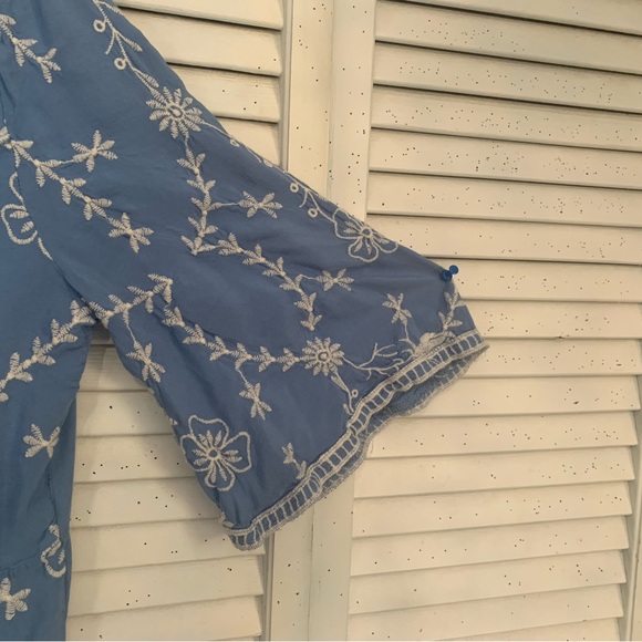 Cato Blue Embroidered Blouse With V Neckline - Picture 4 of 6